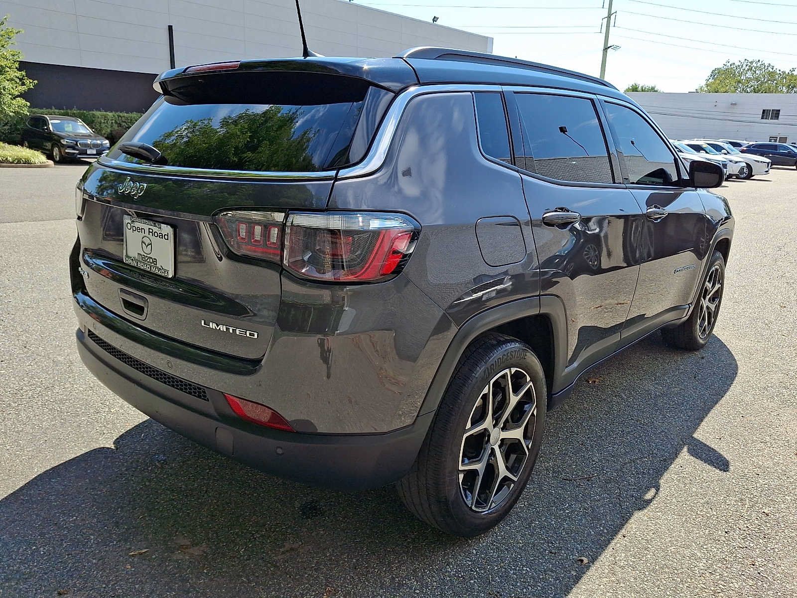 Used 2024 Jeep Compass Limited AWD/4WD image 4