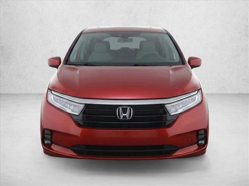 Used 2022 Honda Odyssey Touring image 2