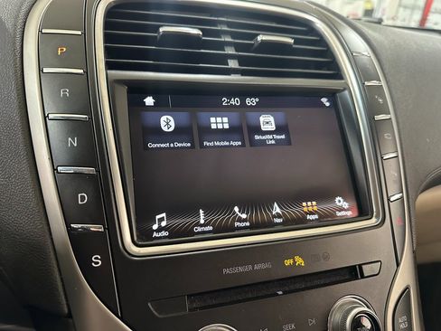 Used 2019 Lincoln Nautilus Reserve image 25