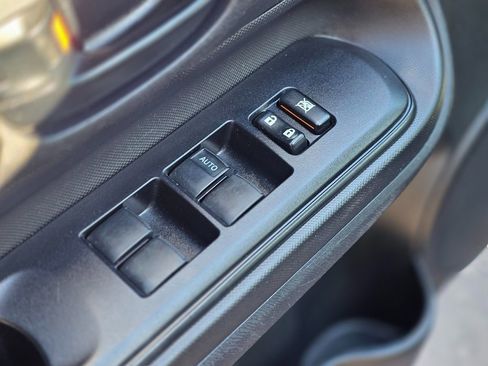 Used 2018 Toyota Prius Prime Plus image 27