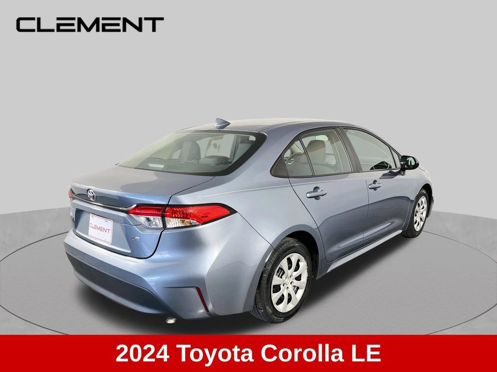 Used 2024 Toyota Corolla LE FWD image 5