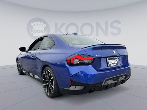 Used 2024 BMW 230i xDrive Coupe w/ Premium Package image 4