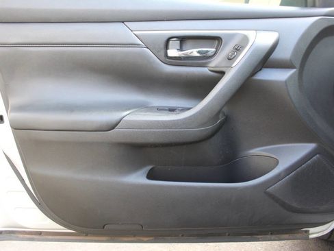 Used 2015 Nissan Altima 2.5 S w/ Special Edition Package image 18