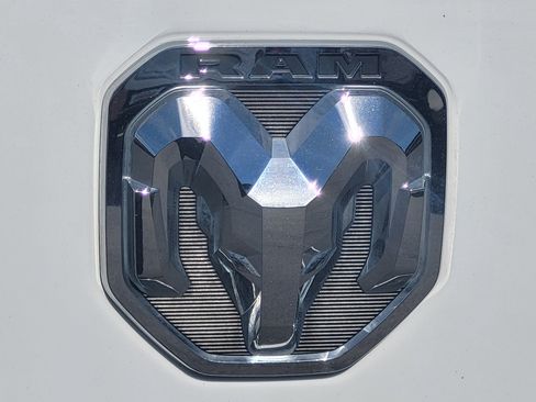 Used 2024 RAM 2500 Laramie image 11