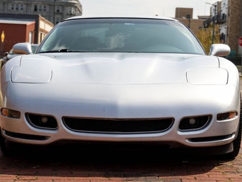 Used 2003 Chevrolet Corvette Coupe RWD image 15