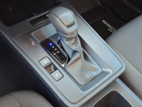 Used 2026 Toyota Corolla Cross LE image 12