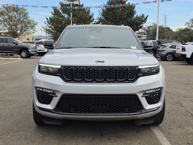 Certified 2025 Jeep Grand Cherokee Summit w/ Obsidian Package AWD/4WD image 2
