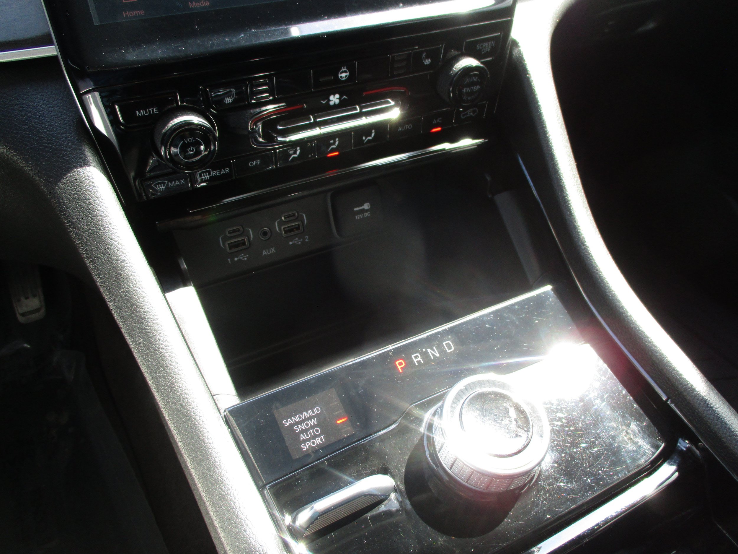 Used 2023 Jeep Grand Cherokee Limited AWD/4WD image 29
