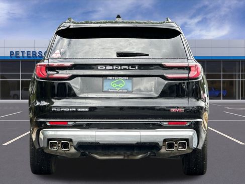 Used 2024 GMC Acadia Denali image 5