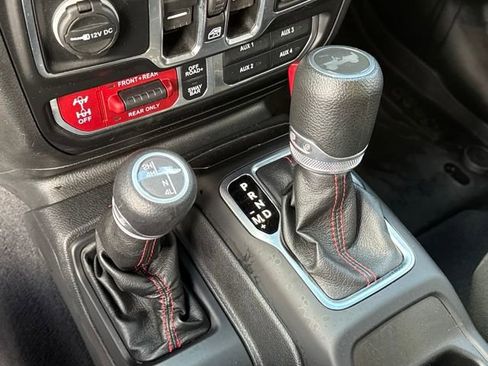 Used 2021 Jeep Wrangler Unlimited Rubicon w/ Cold Weather Group image 14