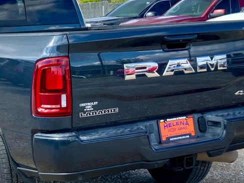 Used 2025 RAM 3500 Laramie AWD/4WD image 14