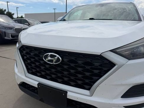 Used 2019 Hyundai Tucson SE FWD image 2