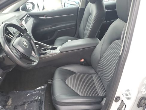 Used 2024 Toyota Camry SE FWD image 16
