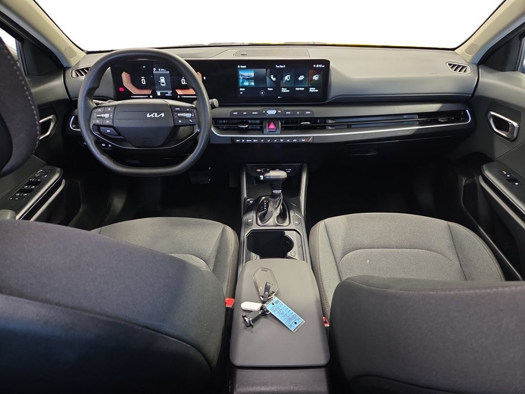 Used 2025 Kia K4 FWD image 10