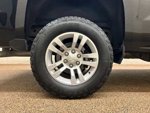 Used 2017 Chevrolet Silverado 1500 LT w/ All Star Edition AWD/4WD image 27