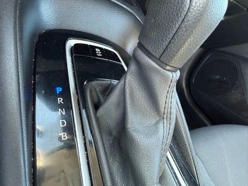 Used 2020 Toyota Corolla LE image 22