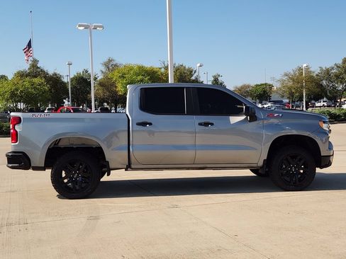 Used 2024 Chevrolet Silverado 1500 LT Trail Boss AWD/4WD image 4