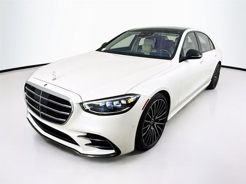Used 2023 Mercedes-Benz S 500 4MATIC image 1