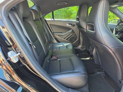 Used 2015 Mercedes-Benz CLA 250 image 29