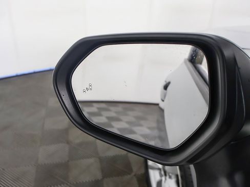 Used 2025 Toyota Camry LE image 30