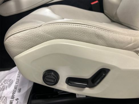 Certified 2023 Volvo XC90 B6 Plus w/ Protection Package Premier image 11