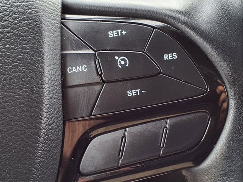 Used 2021 Jeep Cherokee Latitude Plus image 24