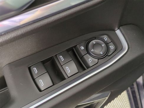 Certified 2024 GMC Sierra 1500 SLT image 23