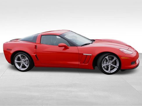 Used 2011 Chevrolet Corvette Grand Sport w/ Preferred Equipment Group RWD image 3
