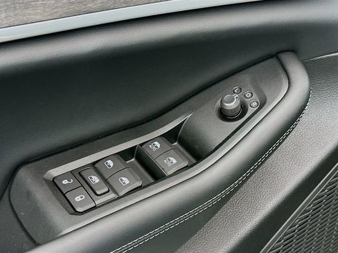 New 2026 Jeep Grand Cherokee L 4WD image 6