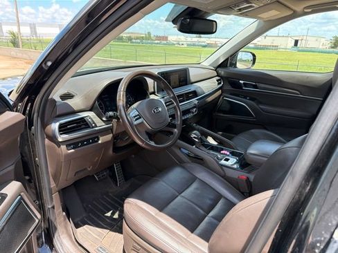 Used 2021 Kia Telluride SX w/ Towing Package FWD image 2