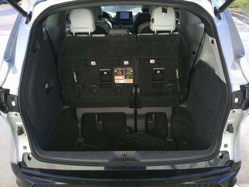 Used 2021 Toyota Sienna XSE image 34