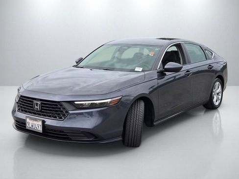 Used 2023 Honda Accord EX image 8