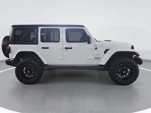 Used 2020 Jeep Wrangler Unlimited Sahara w/ Dual Top Group AWD/4WD image 2
