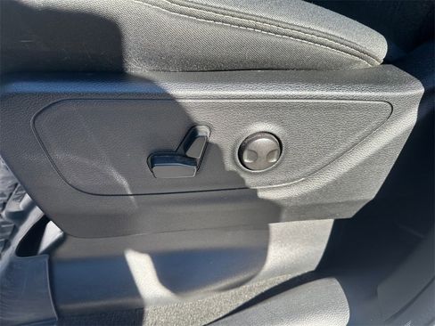 Certified 2022 RAM 1500 Big Horn image 28