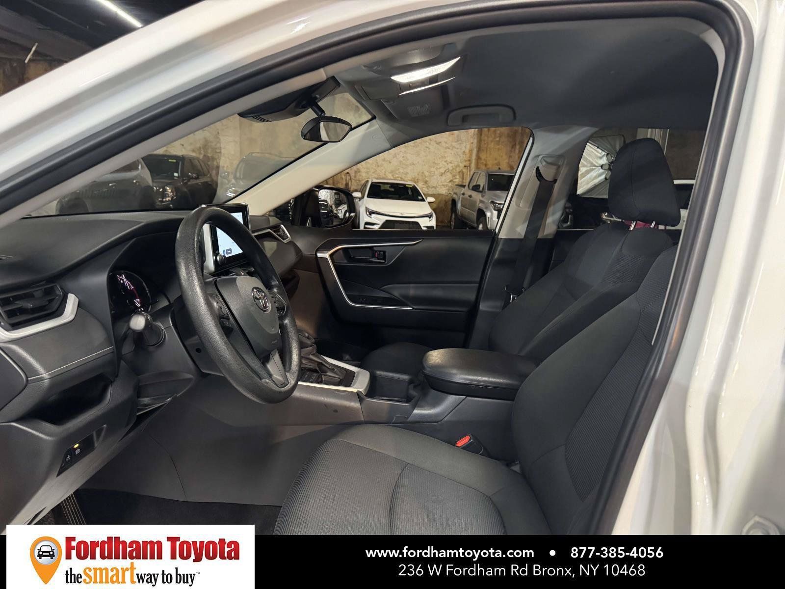 Certified 2025 Toyota RAV4 LE AWD/4WD image 16