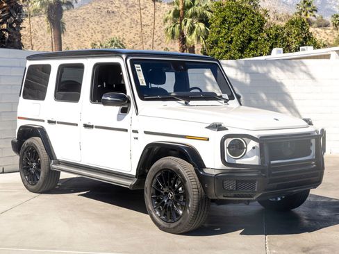 Used 2021 Mercedes-Benz G 550 image 2
