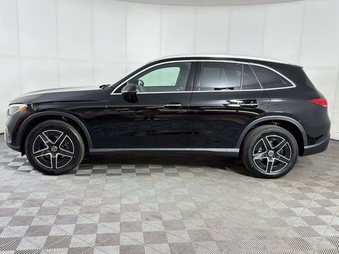 Used 2026 Mercedes-Benz GLC 300 4MATIC image 2
