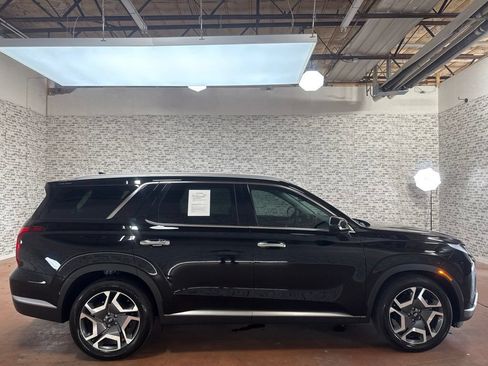 Used 2025 Hyundai Palisade SEL FWD image 8
