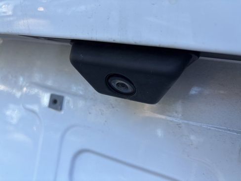 Used 2021 Ford Escape SE image 22