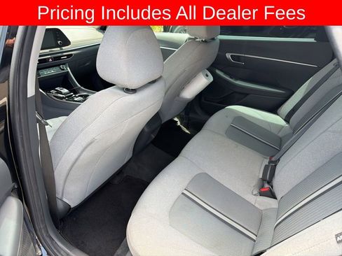 Used 2022 Hyundai Sonata SE w/ Cargo Package FWD image 10