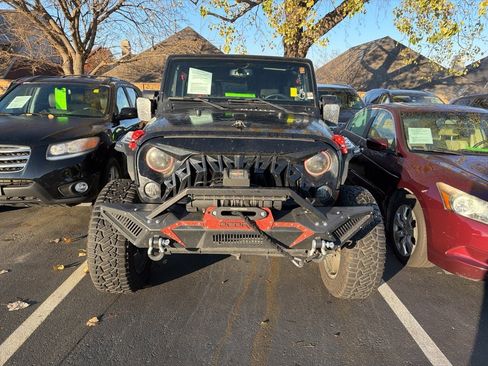 Used 2017 Jeep Wrangler Unlimited Sport w/ Quick Order Package 23S image 2
