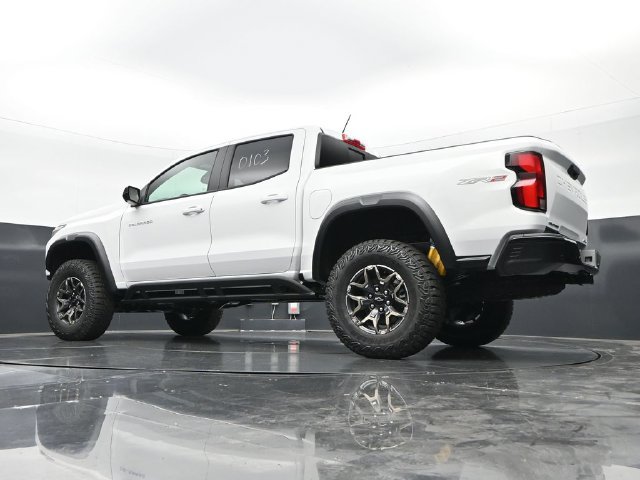 New 2026 Chevrolet Colorado ZR2 w/ Technology Package AWD/4WD image 59