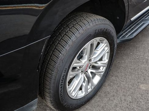 Used 2023 GMC Yukon SLT image 44