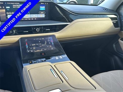 Certified 2025 INFINITI QX80 Sensory image 30