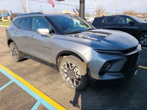 Used 2024 Chevrolet Blazer RS image 1