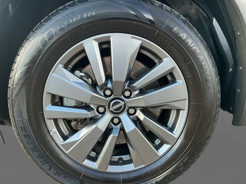 Used 2025 Nissan Pathfinder SV AWD/4WD image 14