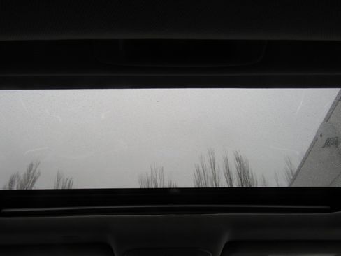 Certified 2022 Toyota Highlander XLE image 30