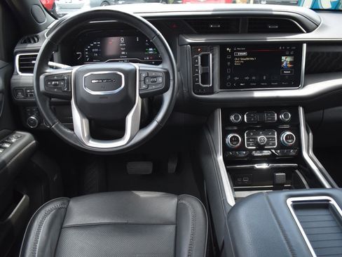 Used 2024 GMC Yukon XL Denali AWD/4WD image 20
