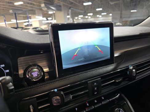 Used 2021 Lincoln Corsair Standard w/ Towing Package I image 13