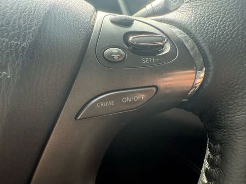 Used 2021 Nissan Murano SV AWD/4WD image 16